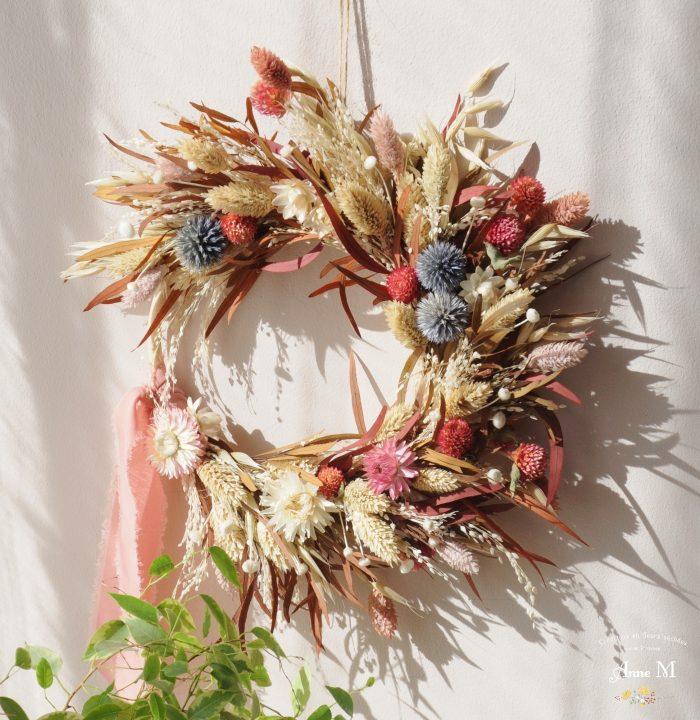 boutique en ligne de décoration en fleurs séchées couronne Gomphrena