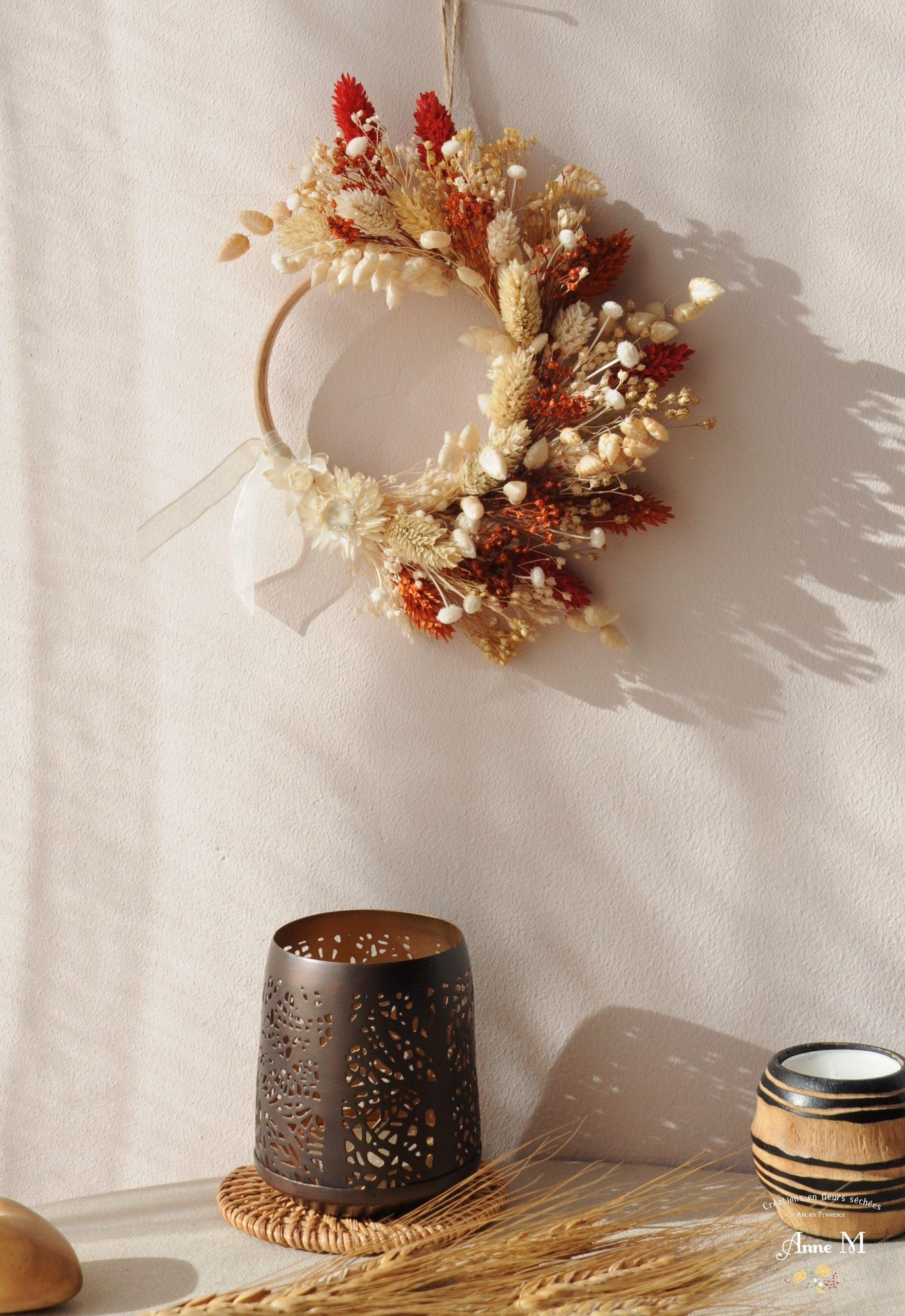 décoration en fleurs séchées couronne Broom terracotta