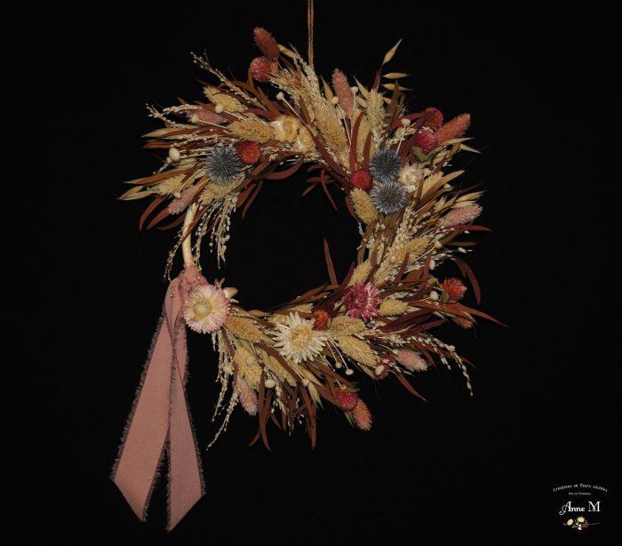 couronne de fleurs séchées Gomphrena pour décoration intérieure
