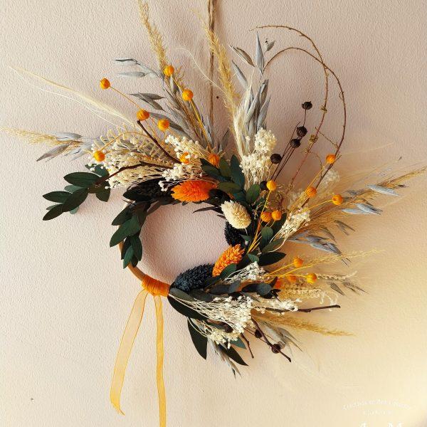 couronne de fleurs séchées Halloween pour décoration de la maison