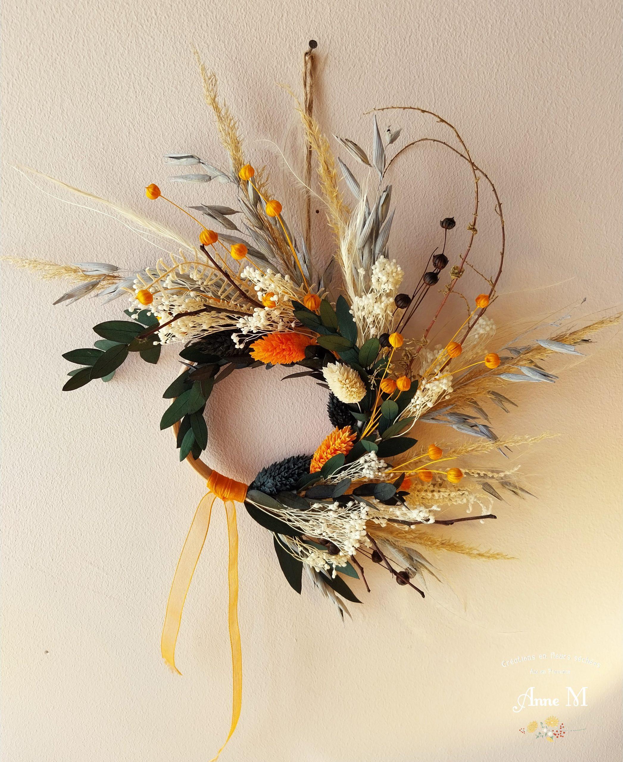 couronne de fleurs séchées Halloween pour décoration de la maison
