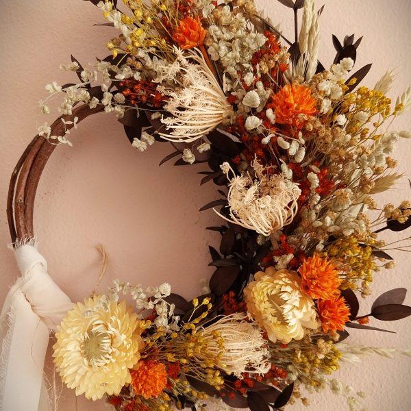 Couronne de fleurs séchées en osier tressé Fenouil