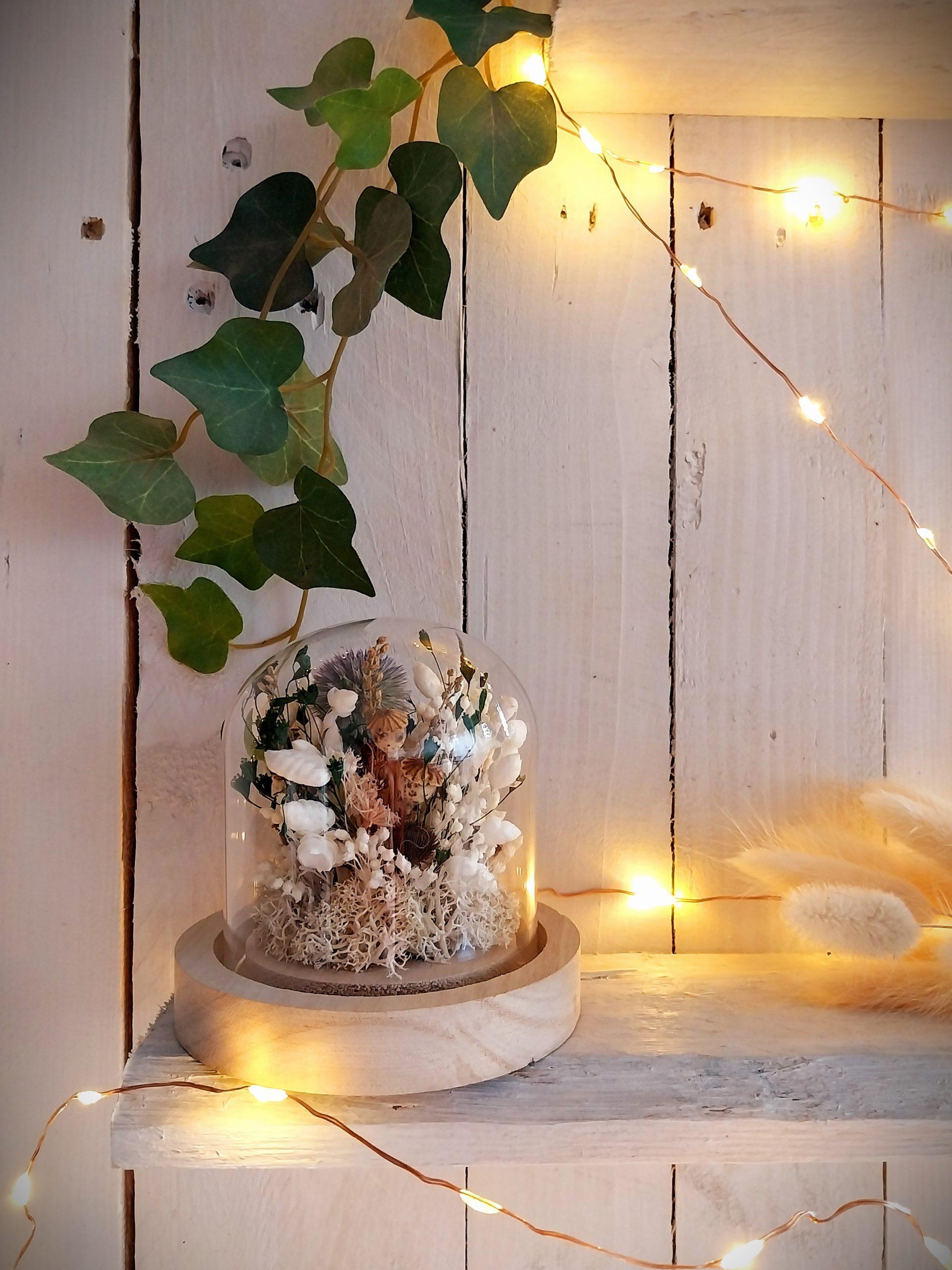 Petit jardin sous verre en fleurs séchées Chardon champêtre