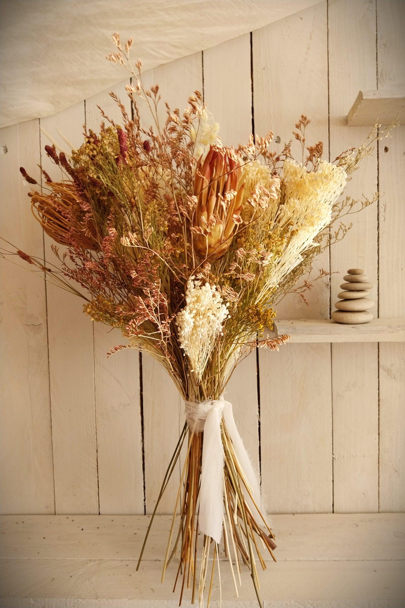 Grand bouquet de fleurs séchées Protea
